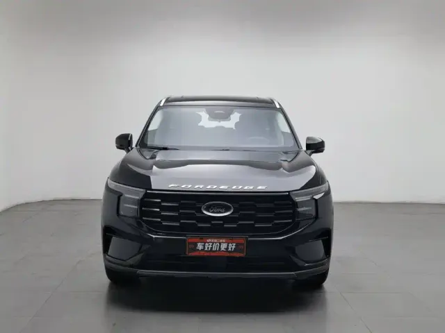 Ford Edge — Фото автомобиля 3