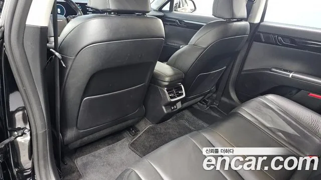 Hyundai Grandeur GN7 — Фото автомобиля 28