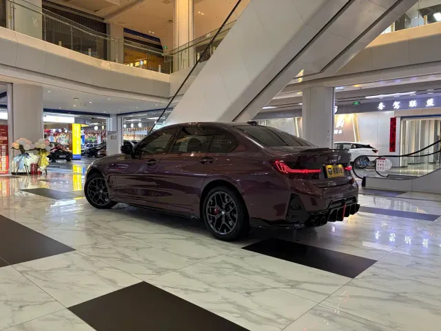 BMW 3 Series — Фото автомобиля 9
