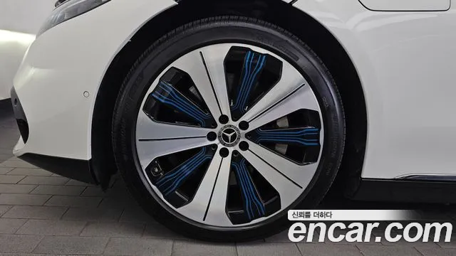 Mercedes-Benz EQS — Фото автомобиля 5