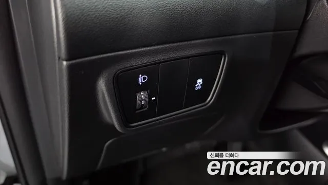 Hyundai Tucson Tucson (NX4) Бензин 1.6 турбо 2WD — Фото автомобиля 30