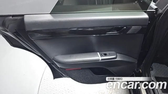 Hyundai Grandeur GN7 — Фото автомобиля 25