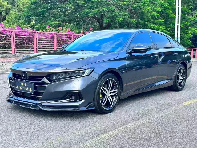 Фотография автомобиля — Honda Accord
