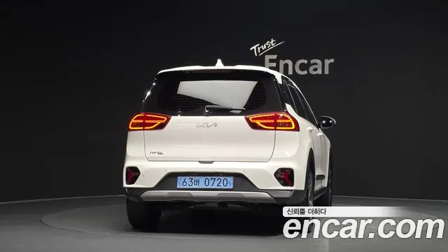 Kia Niro Niro Plus Air — Фото автомобиля 4