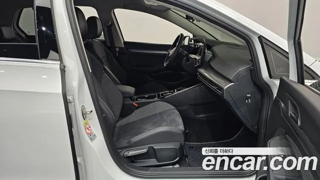 Volkswagen Golf Golf 8 поколение 2.0 TDI Premium — Фото автомобиля 11