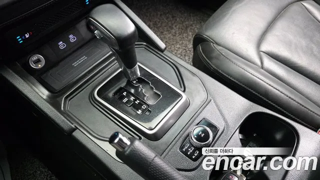 KG_Mobility_Ssangyong Rexton Новый Rexton Sport Khan Дизель 2.2 4WD — Фото автомобиля 9