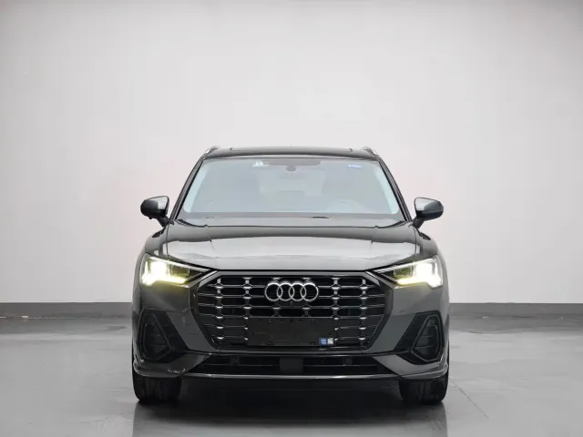 Audi Q3 — Фото автомобиля 2