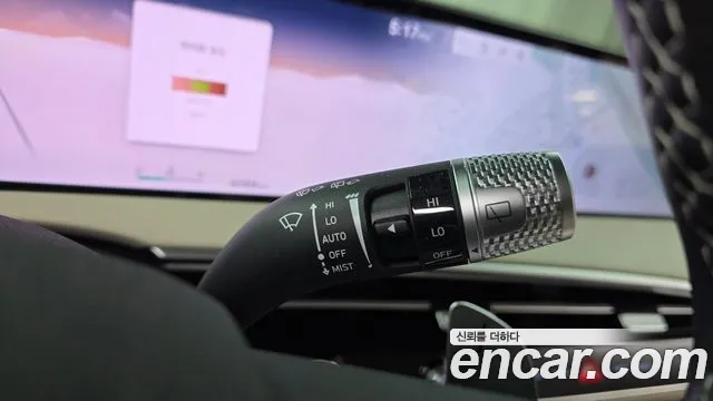 Genesis GV70 — Фото автомобиля 27