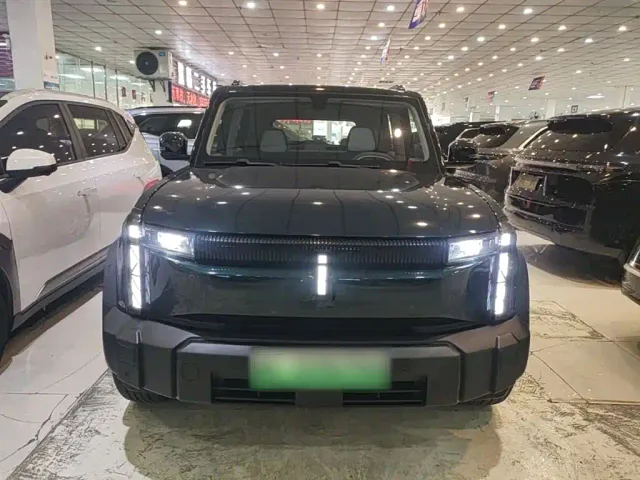 iCAR 03 — Фото автомобиля 2