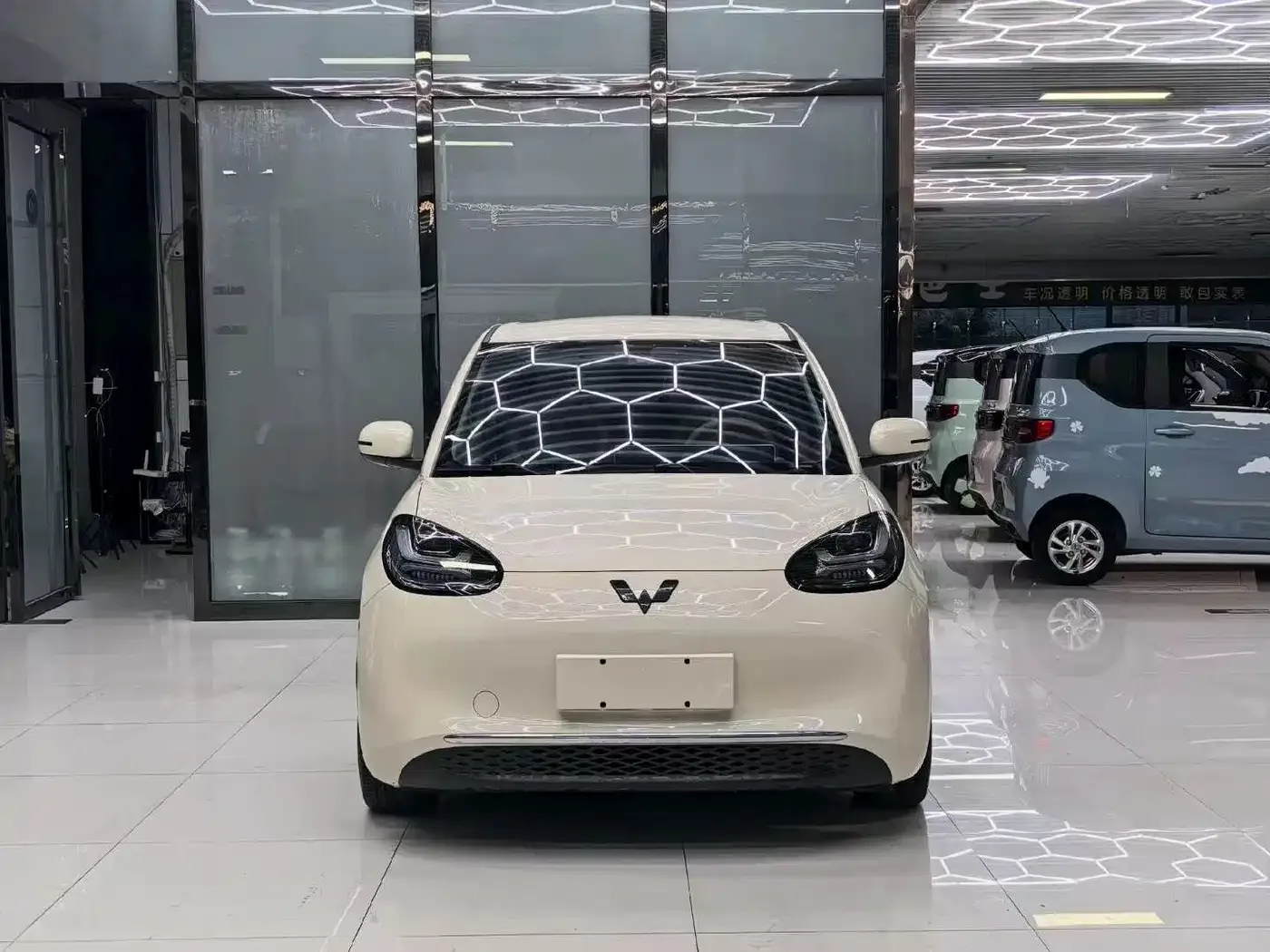Wuling Motors Wuling Bingo 2025 Model 333km Smart Connect — Фото автомобиля 2