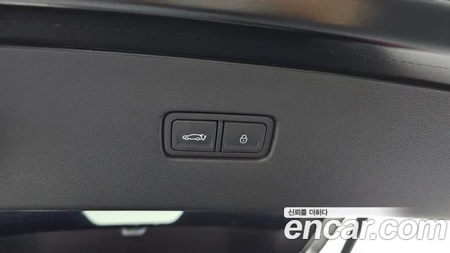 Genesis GV80 — Фото автомобиля 28