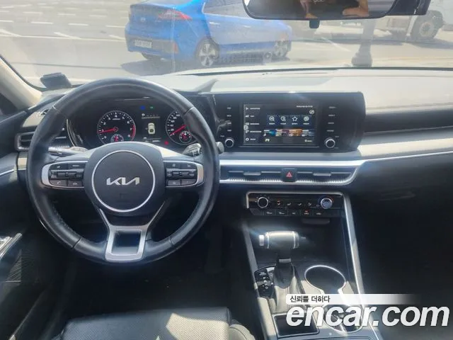 Kia K5 K5 3 поколение 2.0 LPI(Для проката) — Фото автомобиля 18