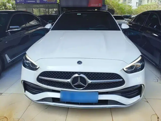 Mercedes-Benz C-Class — Фото автомобиля 2
