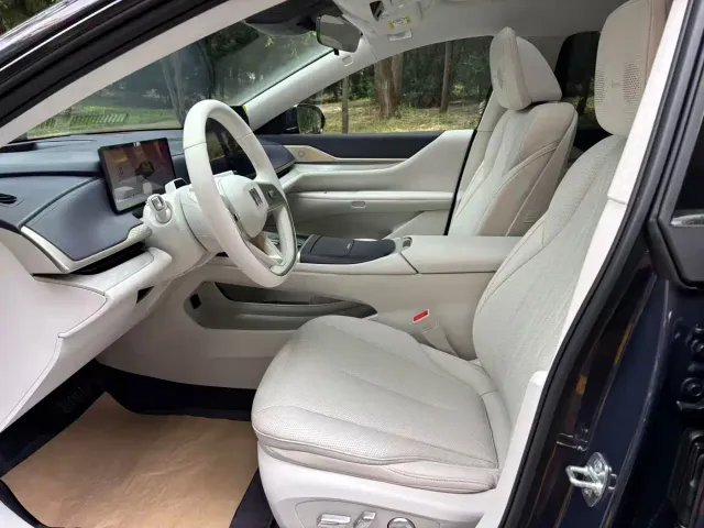 Buick Electra L7 — Фото автомобиля 6