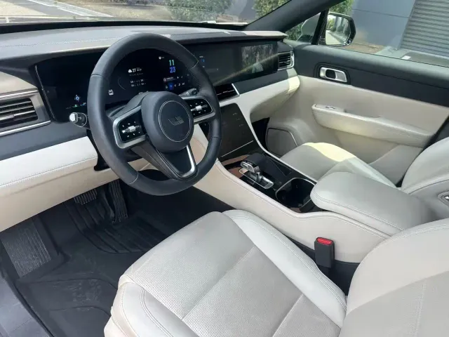 Li Auto ONE — Фото автомобиля 6
