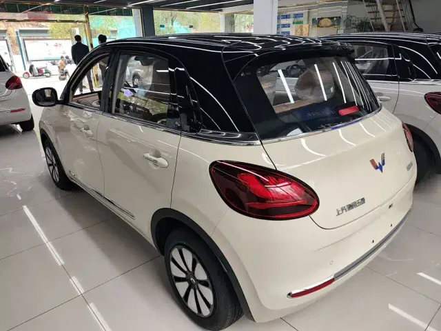 Wuling Bingo — Фото автомобиля 22