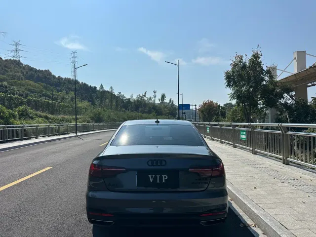 Audi A4L — Фото автомобиля 5
