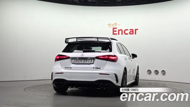 Mercedes-Benz A-Class — Фото автомобиля 4