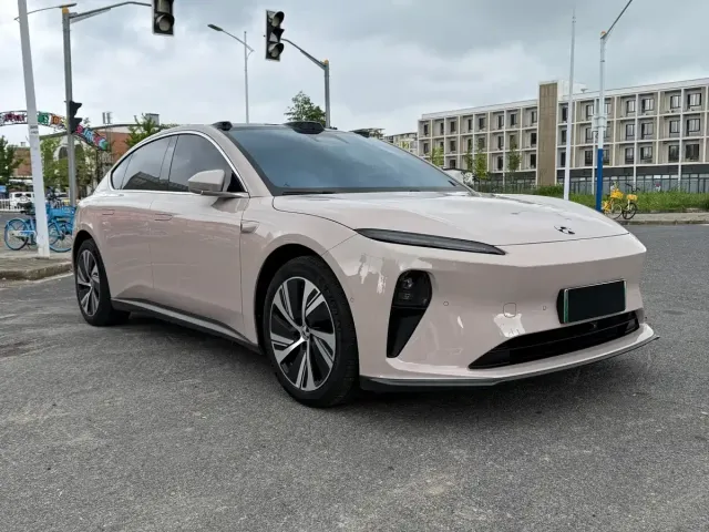 Nio ET5 — Фото автомобиля 3