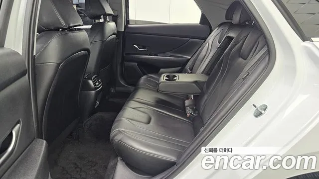 Hyundai Avante — Фото автомобиля 18