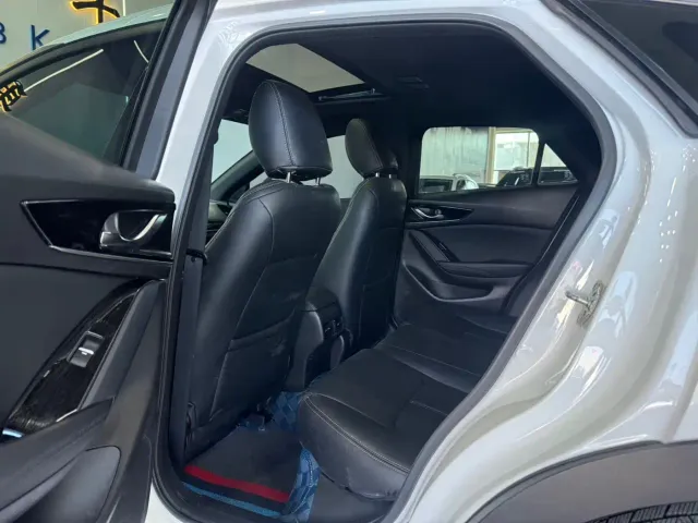 Mazda CX-4 — Фото автомобиля 6