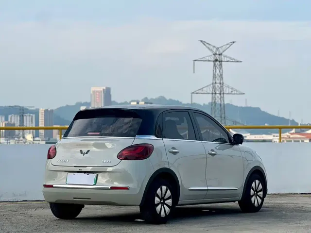 Wuling Bingo — Фото автомобиля 4