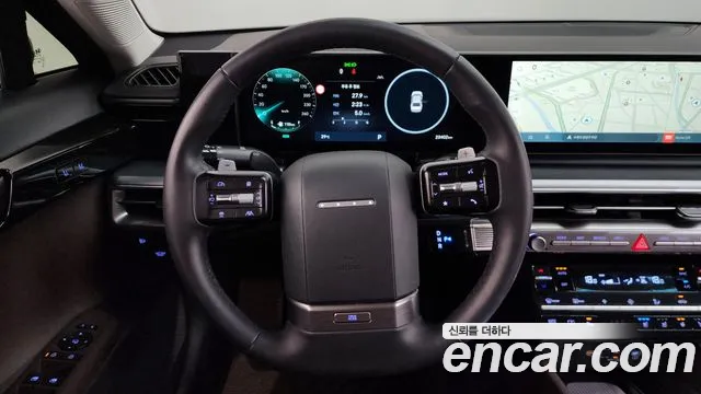 Hyundai Grandeur Grandeur (GN7) 2.5 Бензин 2WD — Фото автомобиля 11
