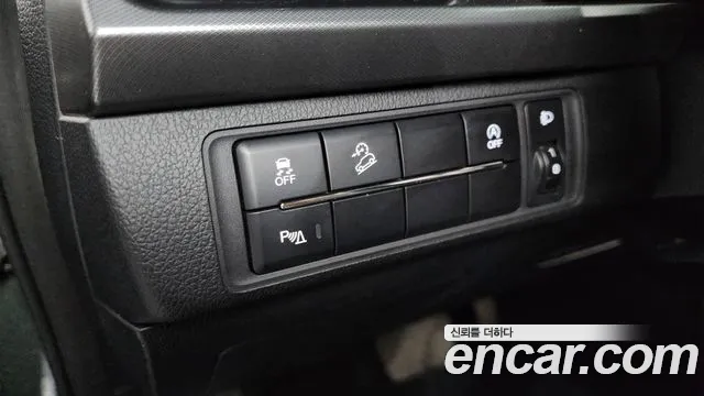 KG_Mobility_Ssangyong Rexton Новый Rexton Sport Khan Дизель 2.2 4WD — Фото автомобиля 25