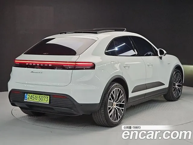 Porsche Macan — Фото автомобиля 4
