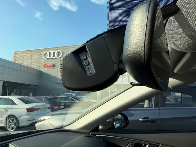 Audi A4L — Фото автомобиля 12
