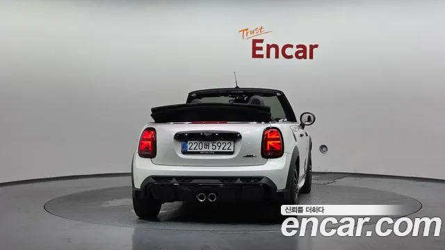 Mini Cooper Convertible — Фото автомобиля 4