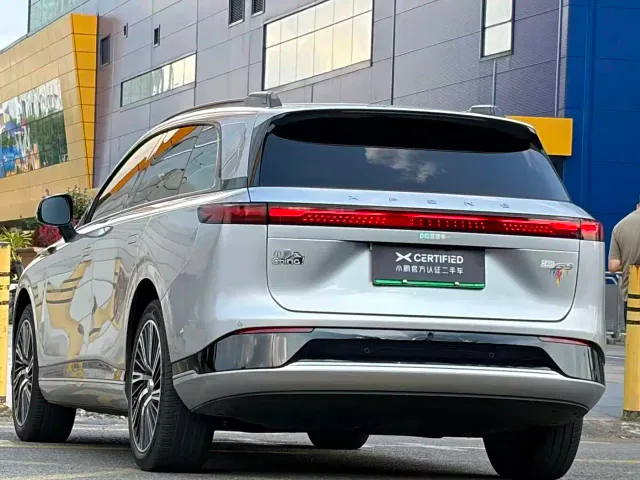 Xpeng G9 — Фото автомобиля 9