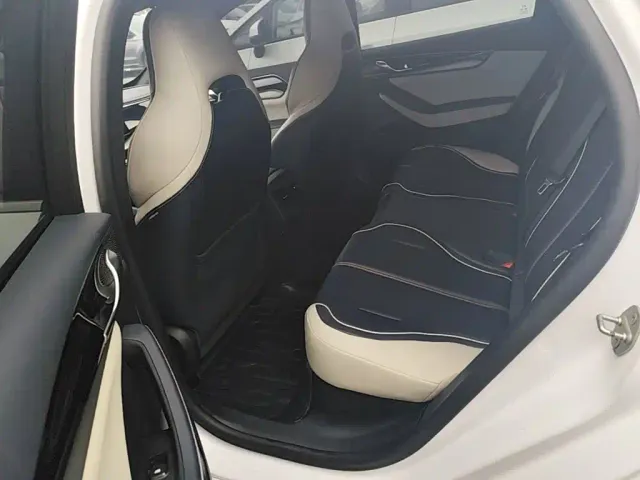 BYD Qin PLUS — Фото автомобиля 16
