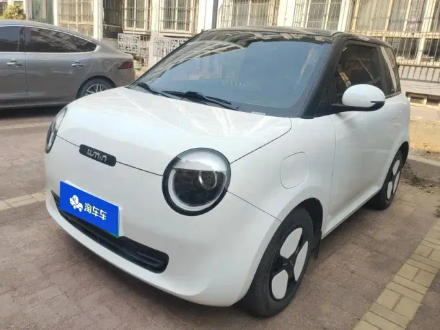 Фотография автомобиля — Changan Lumin