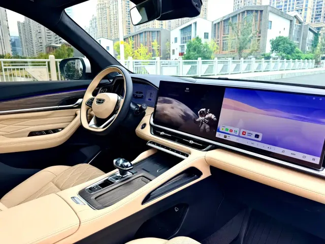 Geely Xingyue L — Фото автомобиля 14
