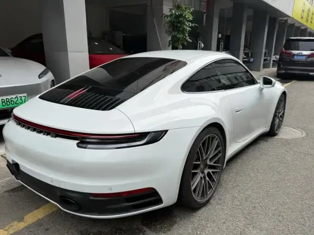 Porsche 911 — Фото автомобиля 9