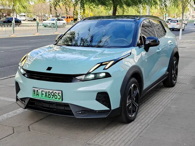 Lynk & Co 06 — Фото автомобиля 3