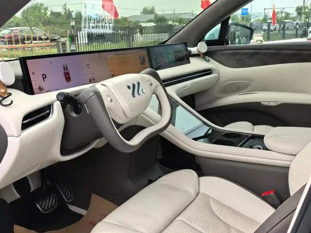 IM Motors IM LS7 2023 100kWh Lux AWD — Фото автомобиля 6
