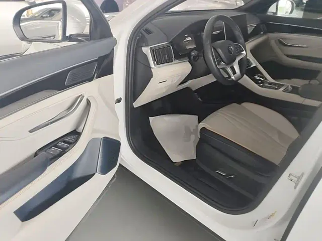 BYD Song PLUS — Фото автомобиля 15