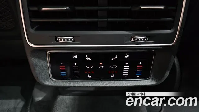 Audi Q7 — Фото автомобиля 19