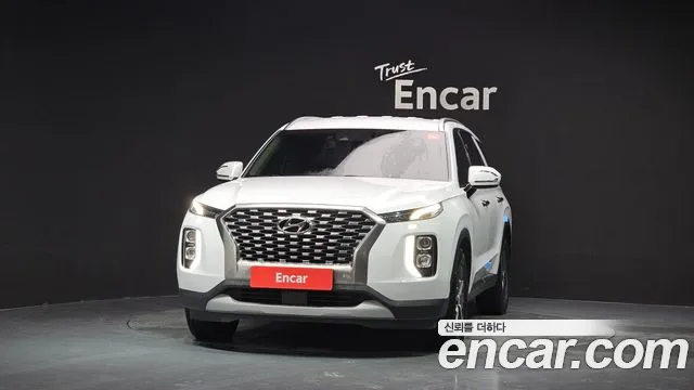Hyundai Palisade Palisade Дизель 2.2 2WD — Фото автомобиля 3