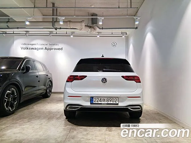 Volkswagen Golf — Фото автомобиля 4