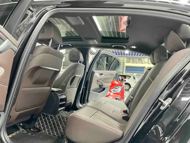 BMW 5 Series — Фото автомобиля 7