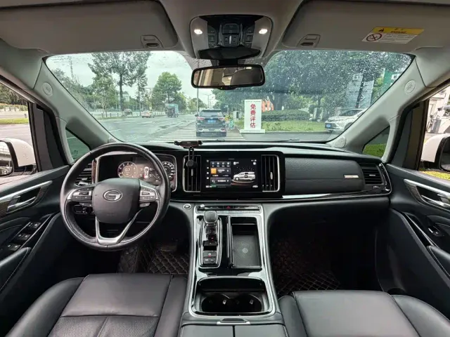 GAC Trumpchi M8 — Фото автомобиля 13