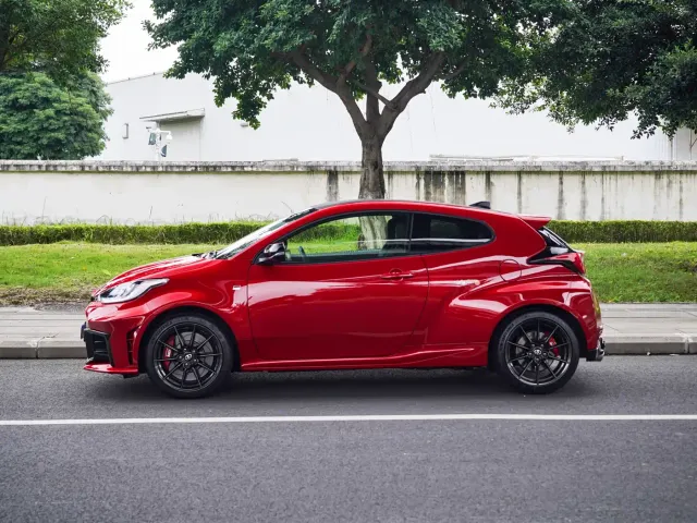 Toyota GR YARIS — Фото автомобиля 2