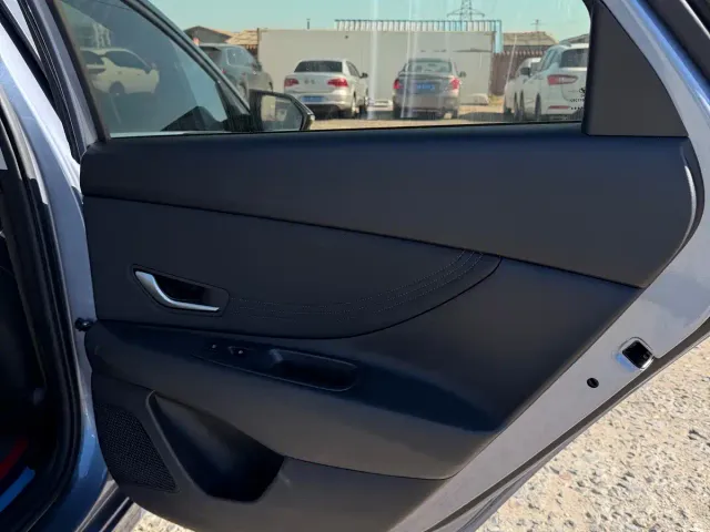 Hyundai Elantra — Фото автомобиля 20