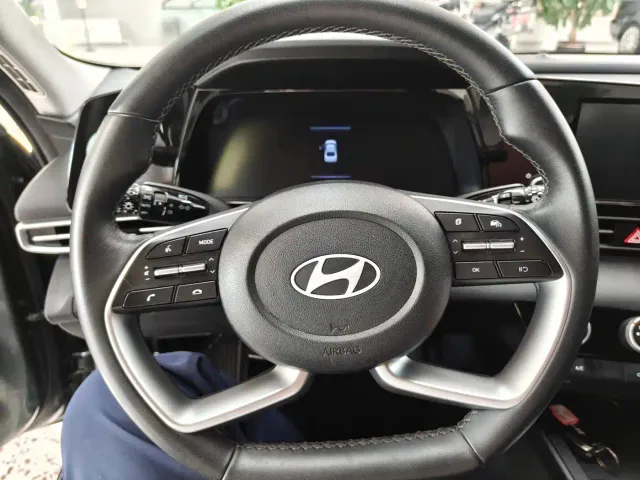 Hyundai Elantra — Фото автомобиля 7