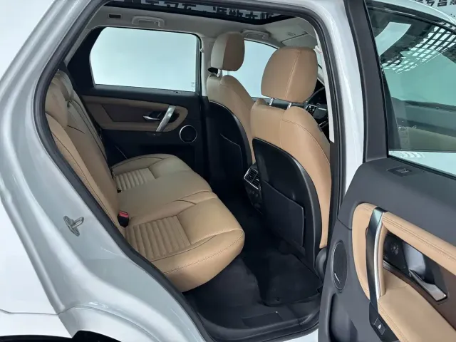 Land Rover Discovery Sport — Фото автомобиля 24