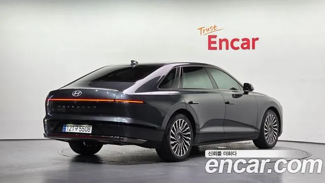Hyundai Grandeur GN7 — Фото автомобиля 2