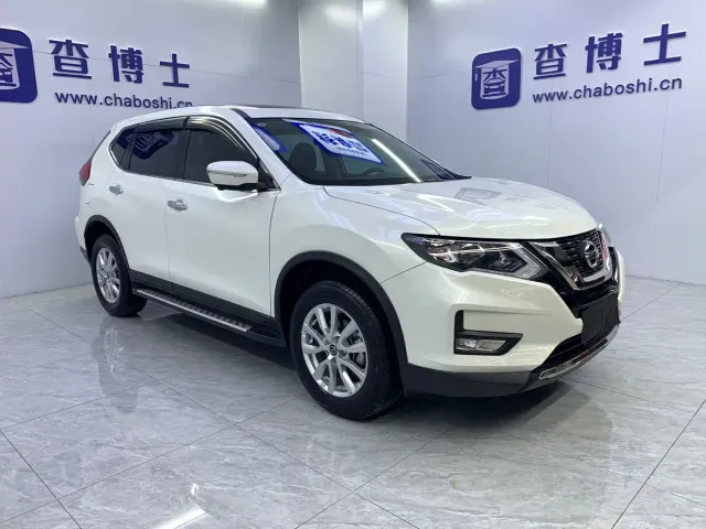 Nissan X-Trail — Фото автомобиля 3